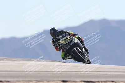 media/Oct-30-2025-Racers Edge (Thu) [[dabbdaf680]]/3-B Group/Session 4 Turn 9/